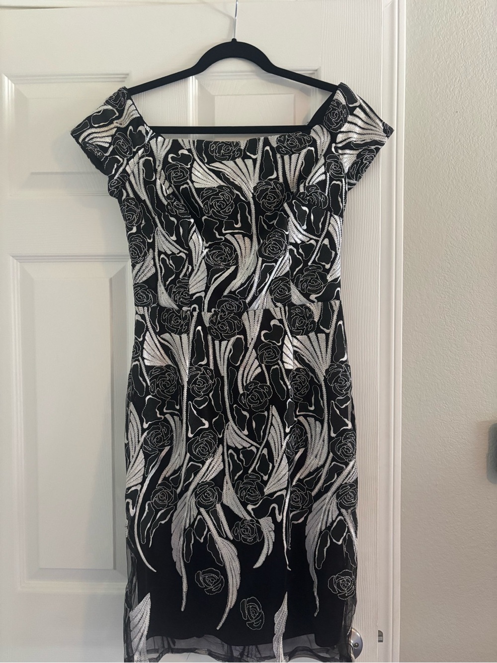 David Meister Black and White Floral One-Shoulder Sheath Dress
